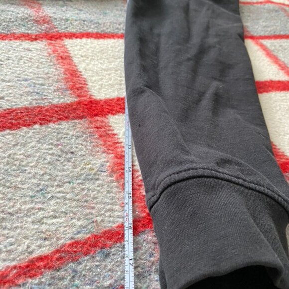 Quality Le Chateau Regular Fit-Large Black Hoodie with pockets - Picture 9 of 12